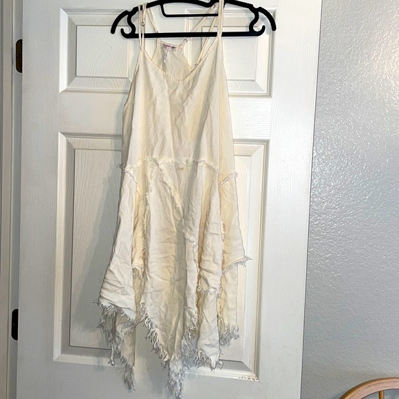 Free People Dresses & Skirts - ✨Womens XS Free People Cream Tattered Up Shred Skip Dress Raw Hem✨